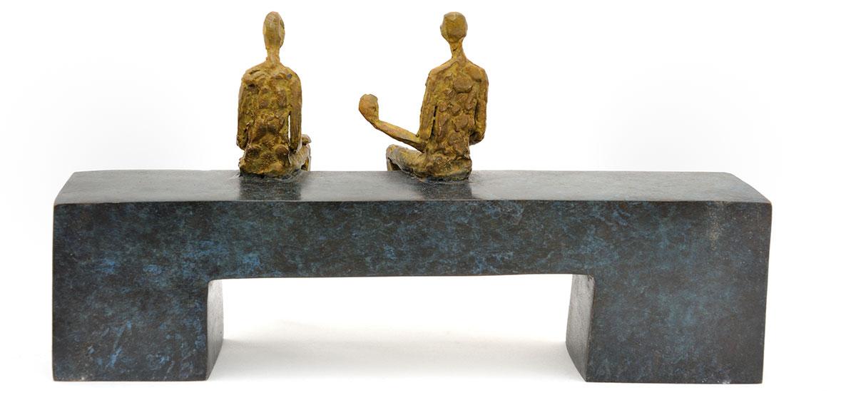 Conversation au parc bronze sculpture by French sculptor Val - Valérie Goutard - with Sculptureval